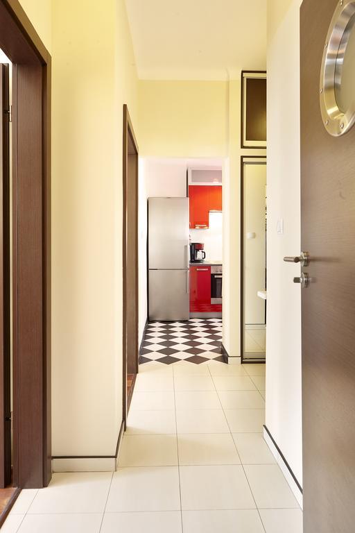 Lovely Funky Flat Near Royal Park Warschau Exterior foto
